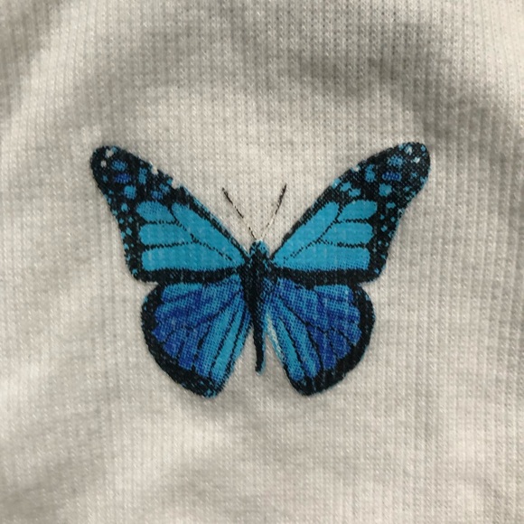 Ribbed Butterfly crop top - Picture 3 of 3
